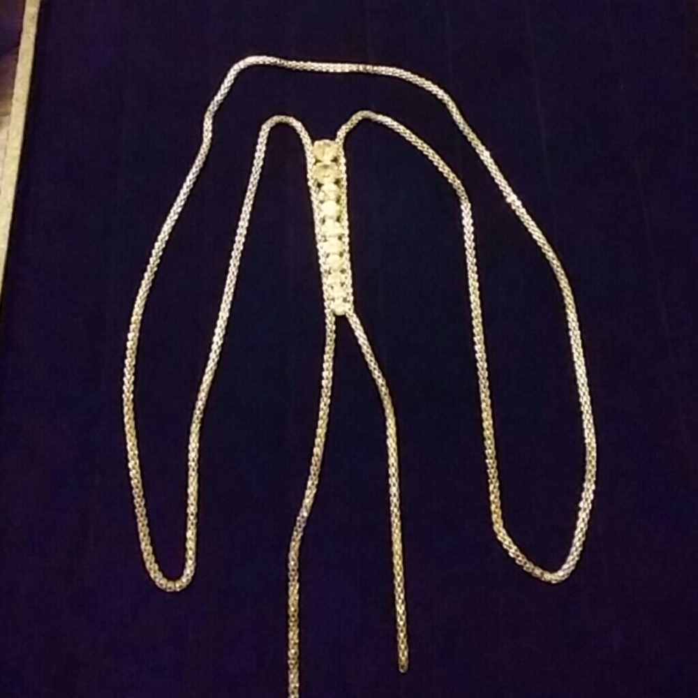 Silver & Rhinestone necklace